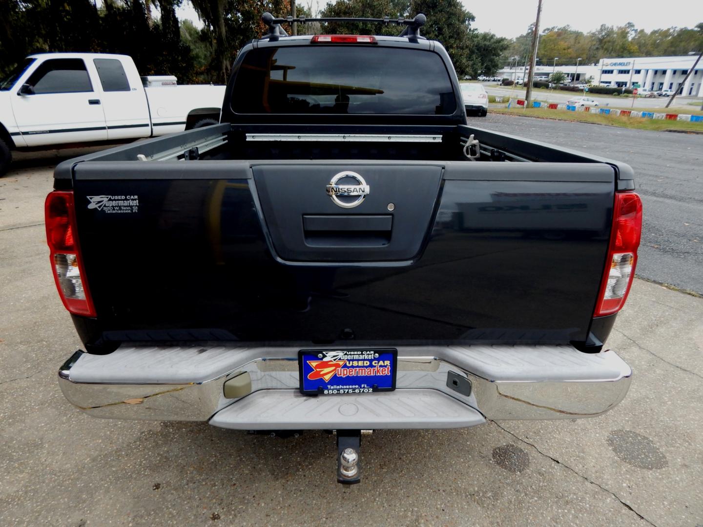 2012 Charcoal /Charcoal Leather Nissan Frontier SL (1N6AD0FR0CC) with an 4.0L 6 Cyl. engine, Automatic transmission, located at 3120 W Tennessee St, Tallahassee, FL, 32304-1002, (850) 575-6702, 30.458841, -84.349648 - Used Car Supermarket is proud to present you with this loaded immaculate 2012 Nissan Frontier Crew Cab SL with low miles, leather and sunroof. Used Car Supermarket prides itself in offering you the finest pre-owned vehicle in Tallahassee. Used Car Supermarket has been locally family owned and operat - Photo#3